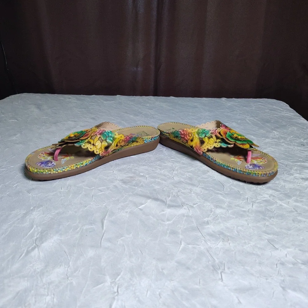 Spring Step Multicolor Floral Sandals - Picture 3 of 7